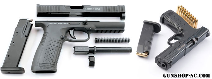 Pistolet strike one